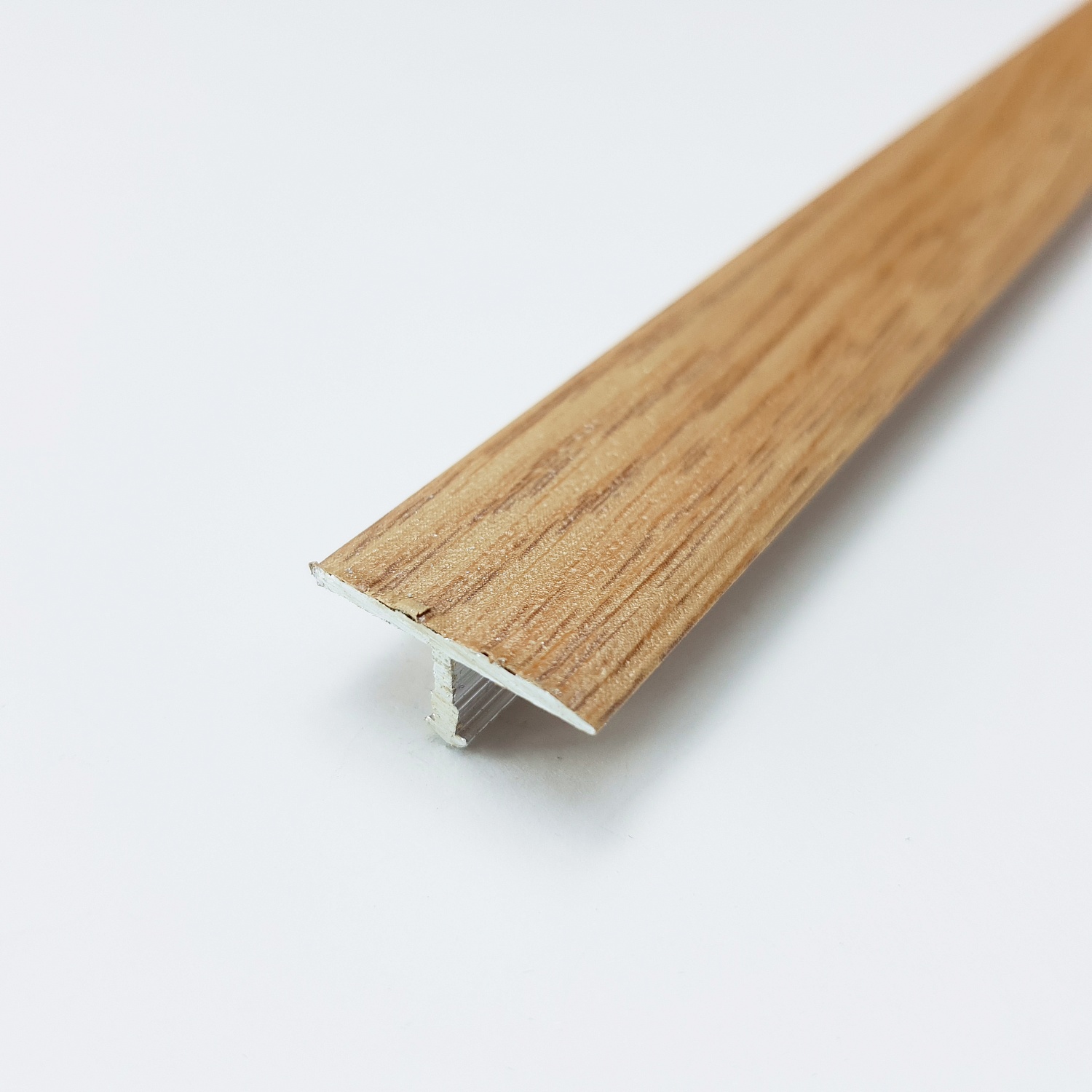 ЛС 10.2700.4081 Т-образный профиль 20х8,5 мм, алюминий ламинированный, цвет сосна, длина 2700 мм