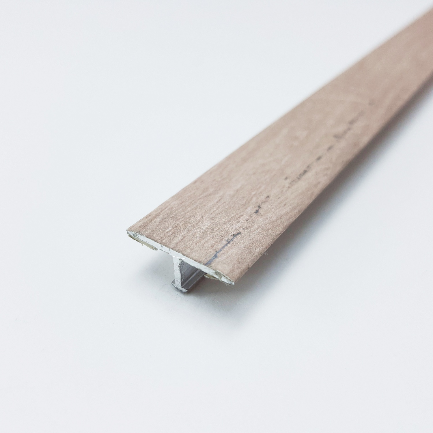 ЛС 10.2700.24024 Т-образный профиль 20х8,5 мм, алюм ламин, цвет дуб пепельный светлый, длина 2700 мм