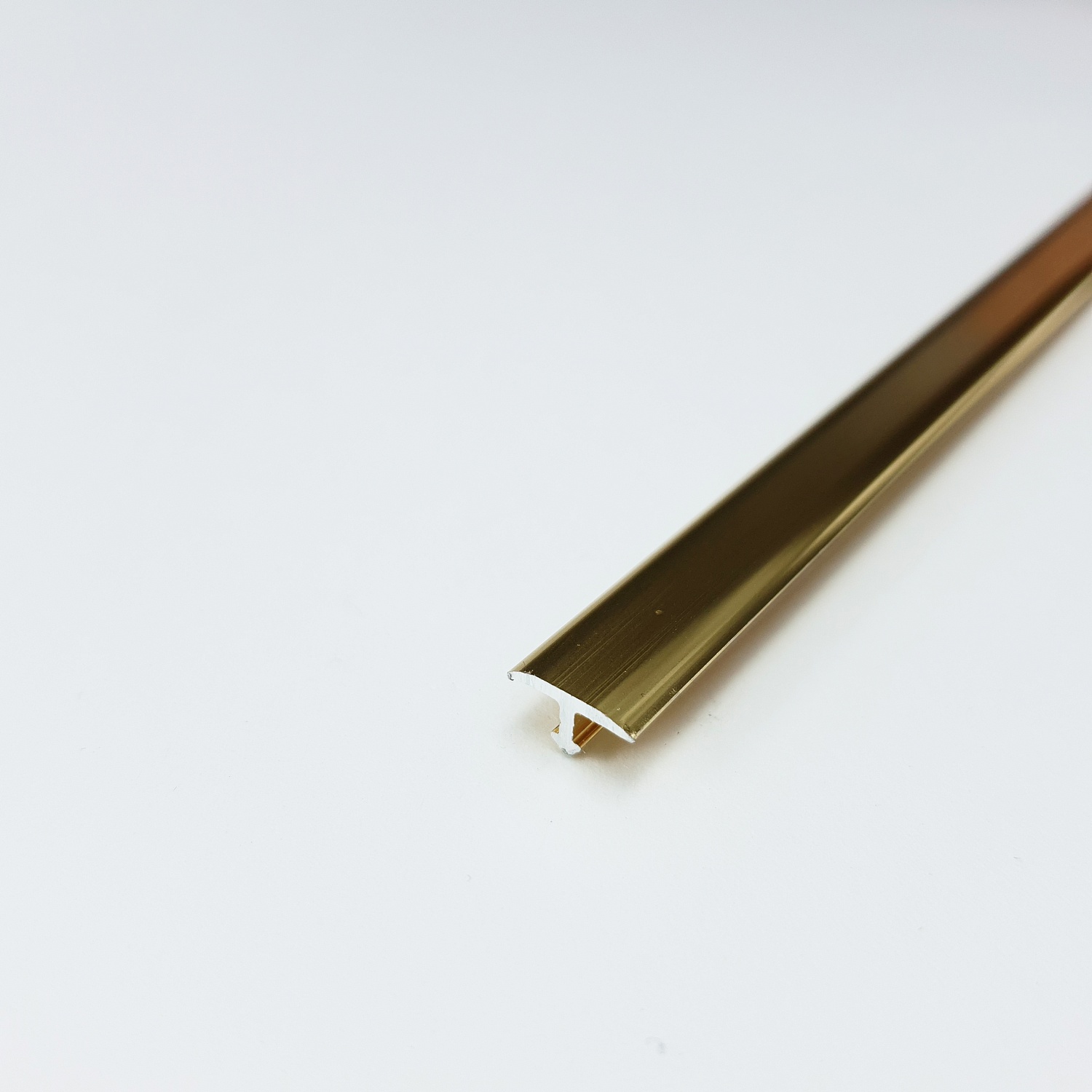 PCRBO 1045 Т-образный профиль PROCOVER 10 мм, алюминий блестящий, цвет золото, длина 2700 мм