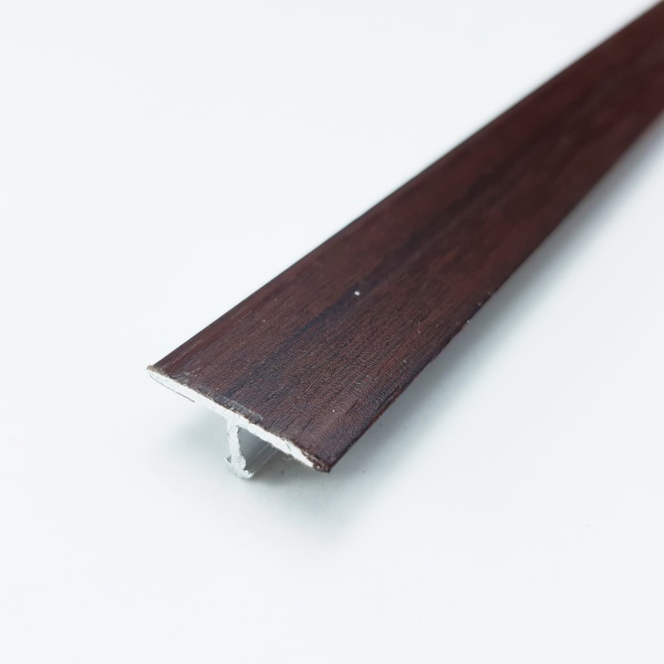 ЛС 10.2700.4077 Т-образный профиль 20х8,5 мм, алюминий ламинированный, цвет махагон, длина 2700 мм