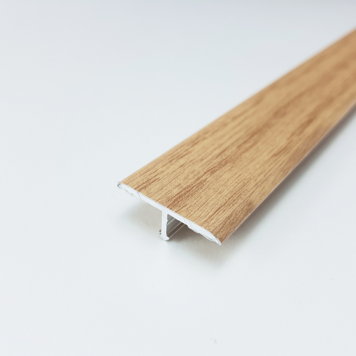 PCRA 05W 269 Т-образный профиль PROCOVER WOOD 26 мм, алюминий ламин, цвет светлый дуб, длина 2700 мм