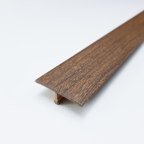 Т 30-1.2700.R128 Т-образный порог 30 мм, алюминий ламинированный, цвет дуб престиж, длина 2700 мм