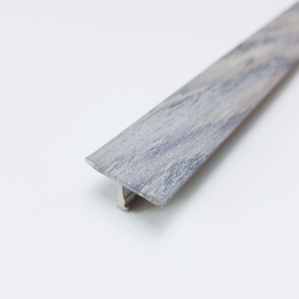 ЛС 10.2700.050 Т-образный профиль 20х8,5мм, алюминий окрашенный, цвет дуб муссон грей, длина 2700 мм