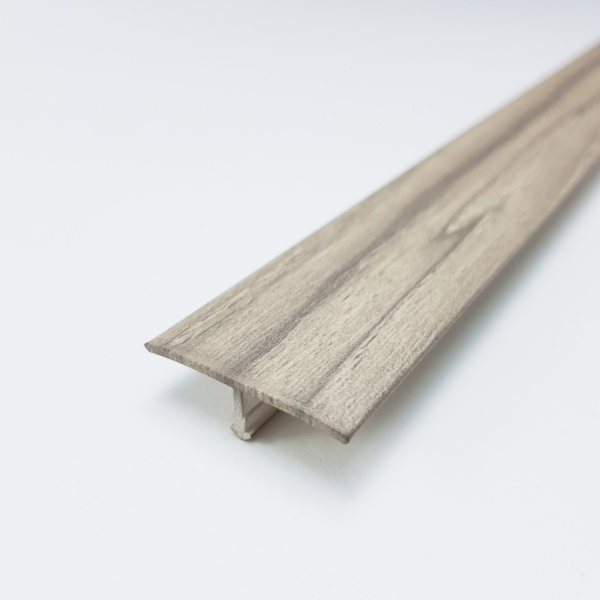 Т 30-1.2700.R159 Т-образный порог 30 мм, алюминий ламинированный, цвет дуб английский, длина 2700 мм